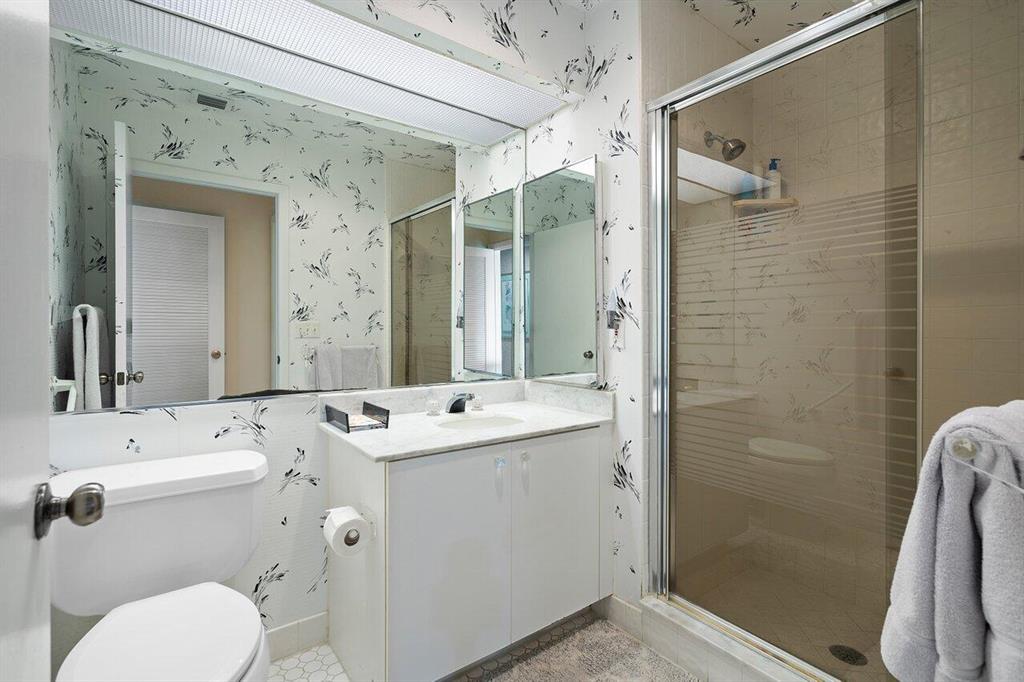 11 Eastgate Drive Unit: B