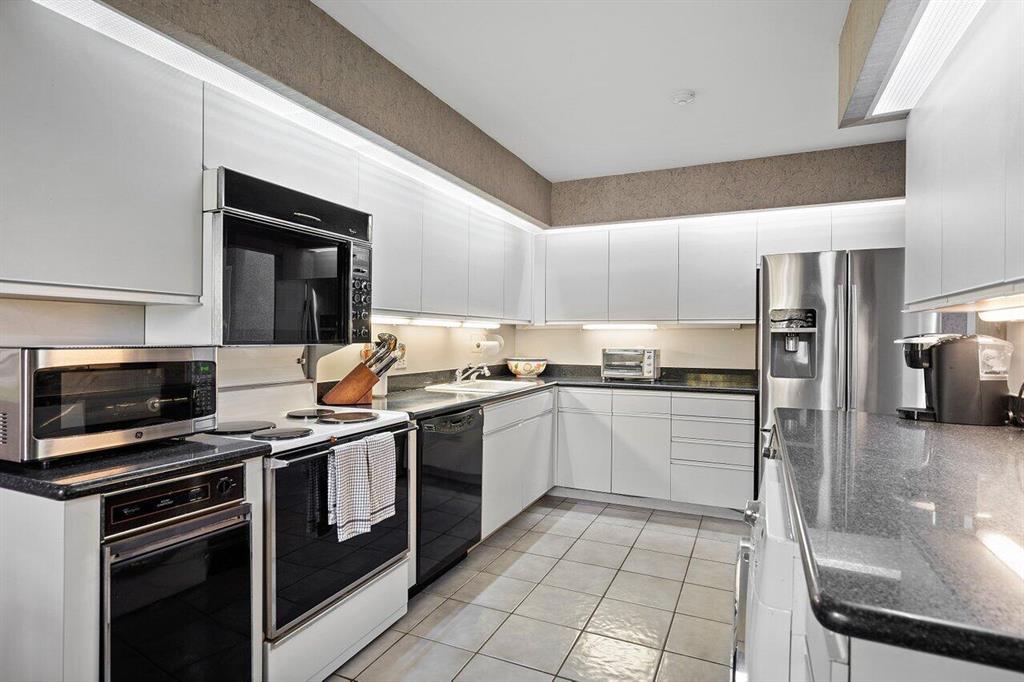 11 Eastgate Drive Unit: B