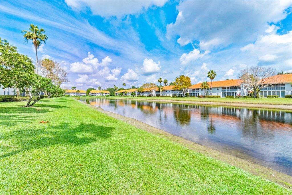 7414 Lake Meadow Way Unit: 201