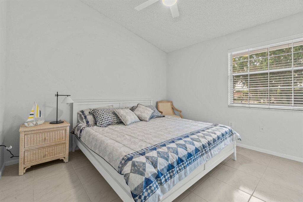 7414 Lake Meadow Way Unit: 201