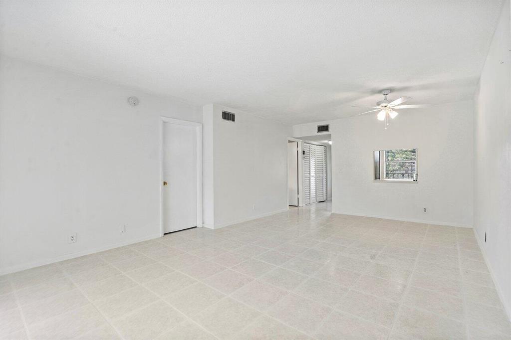 21 Abbey Lane Unit: 202