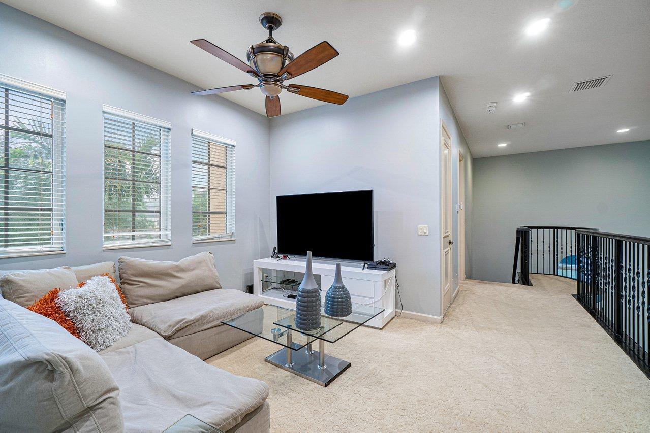 17771 Lake Azure Way