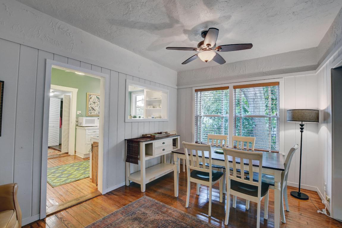 226 NE 10th Street
