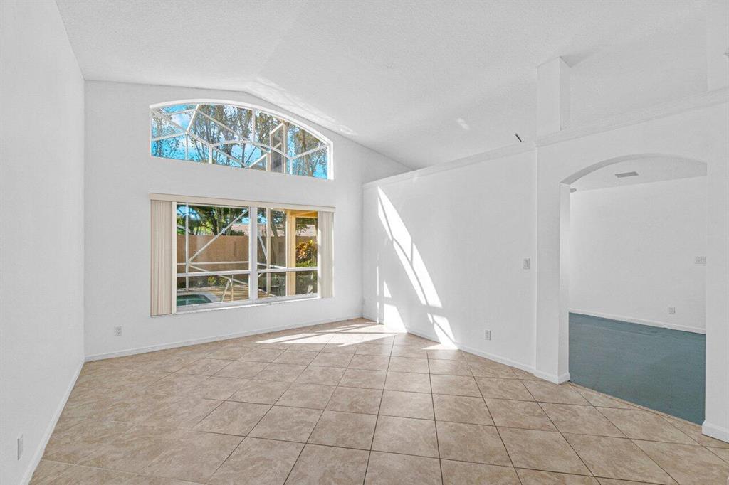 6858 Camille Street