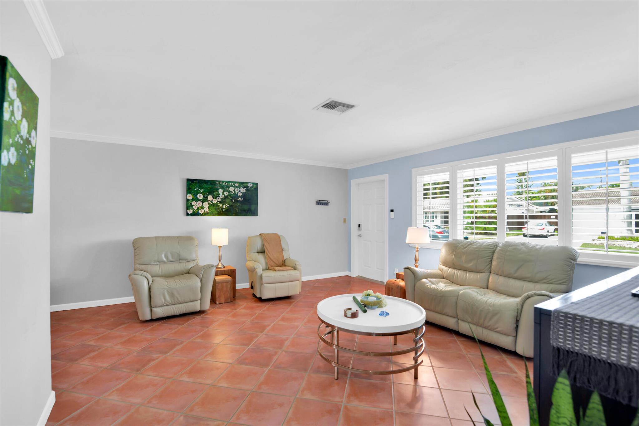 430 NE 25th Terrace