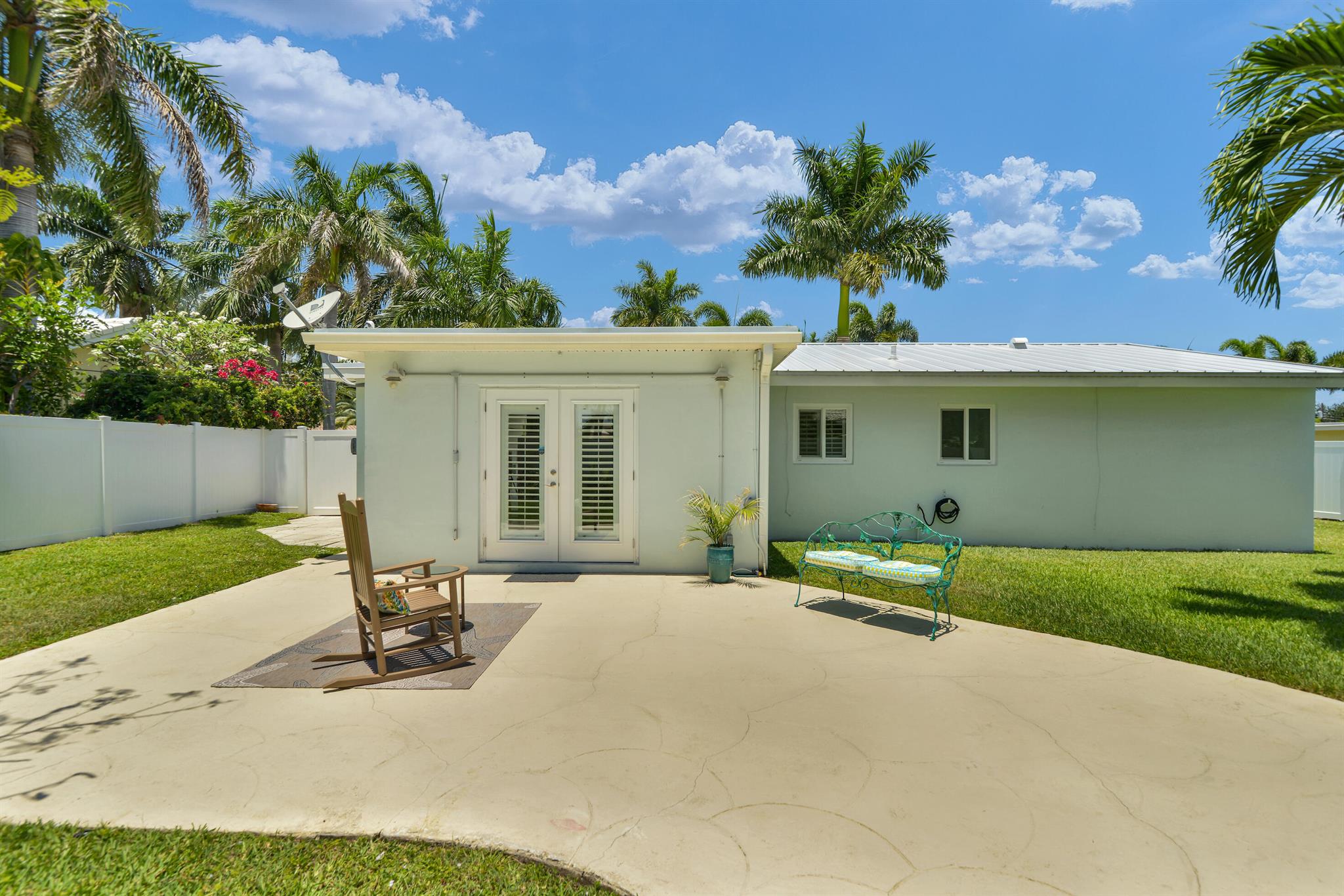 430 NE 25th Terrace