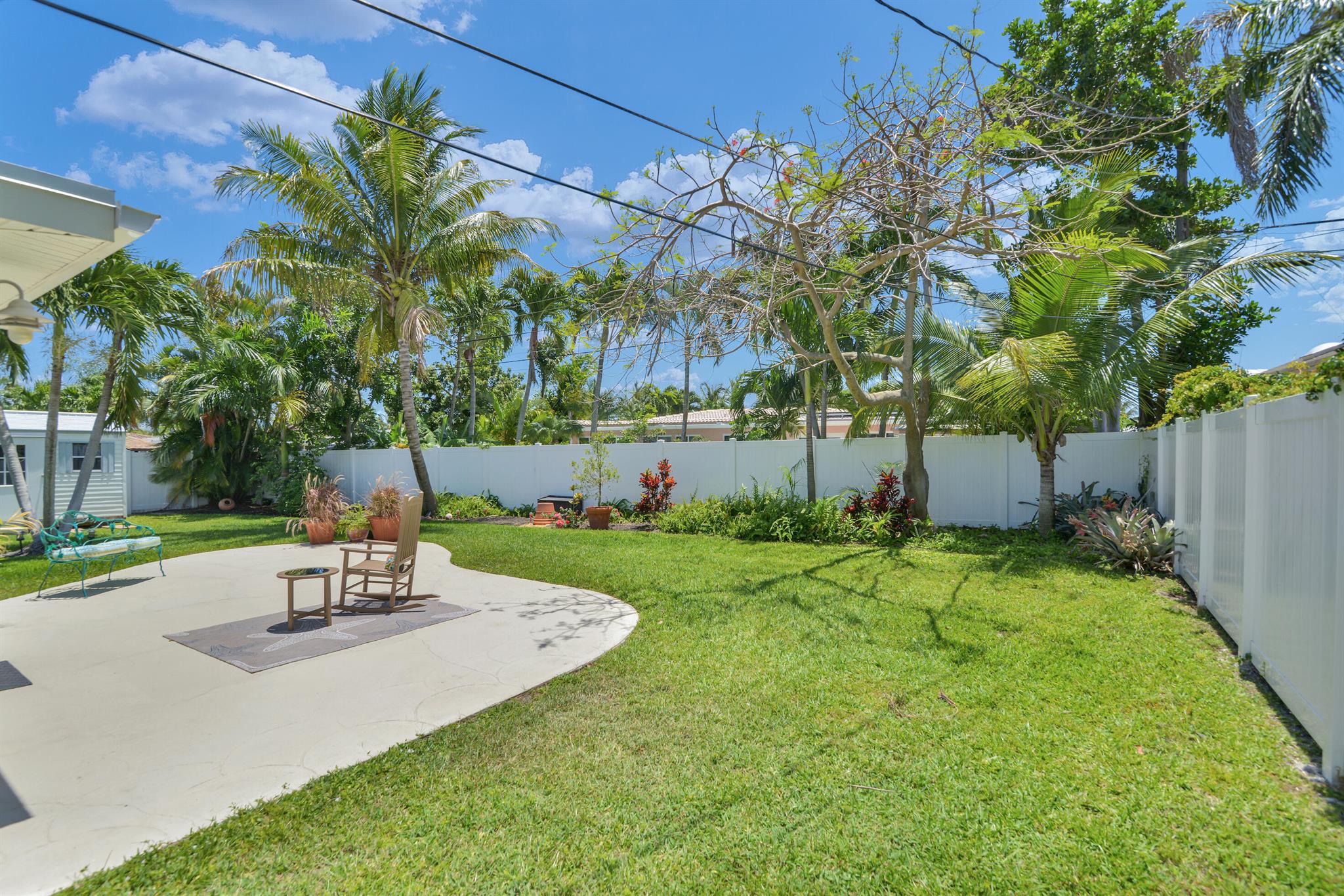 430 NE 25th Terrace