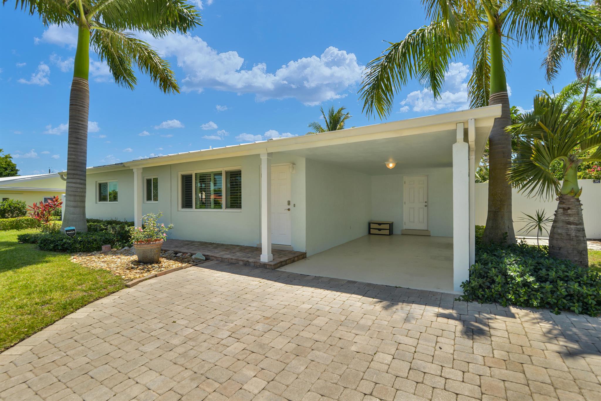 430 NE 25th Terrace