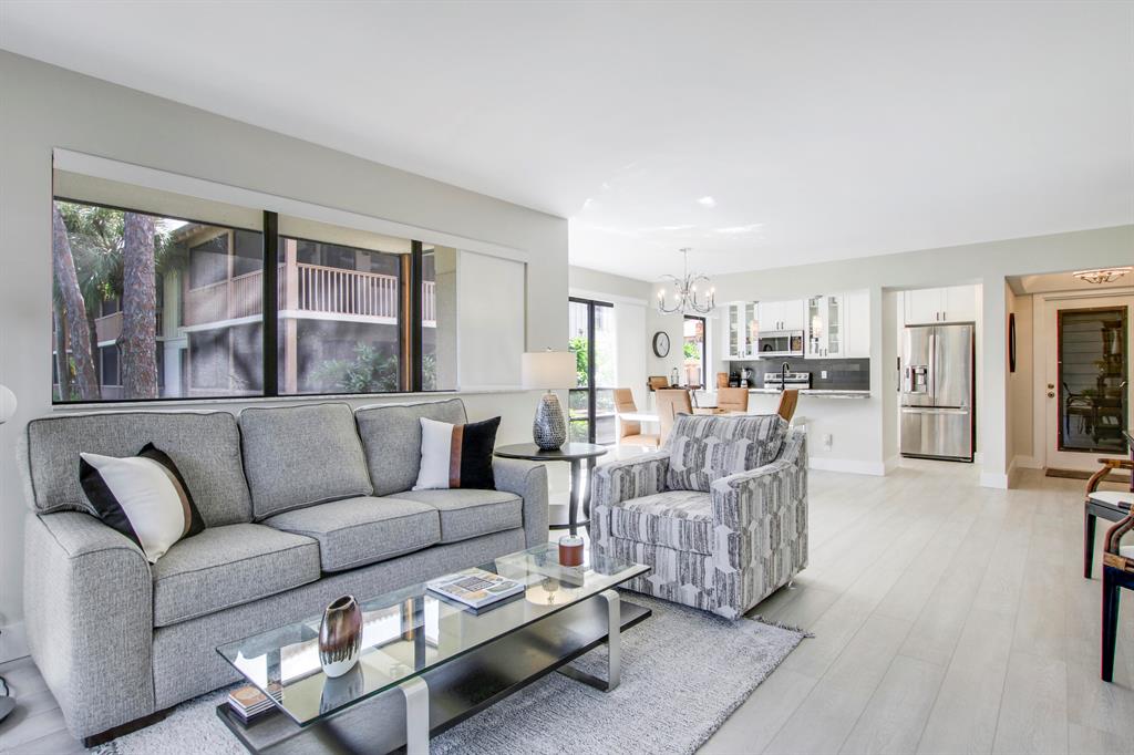 512 Brackenwood Place