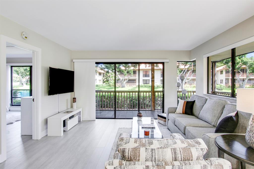 512 Brackenwood Place