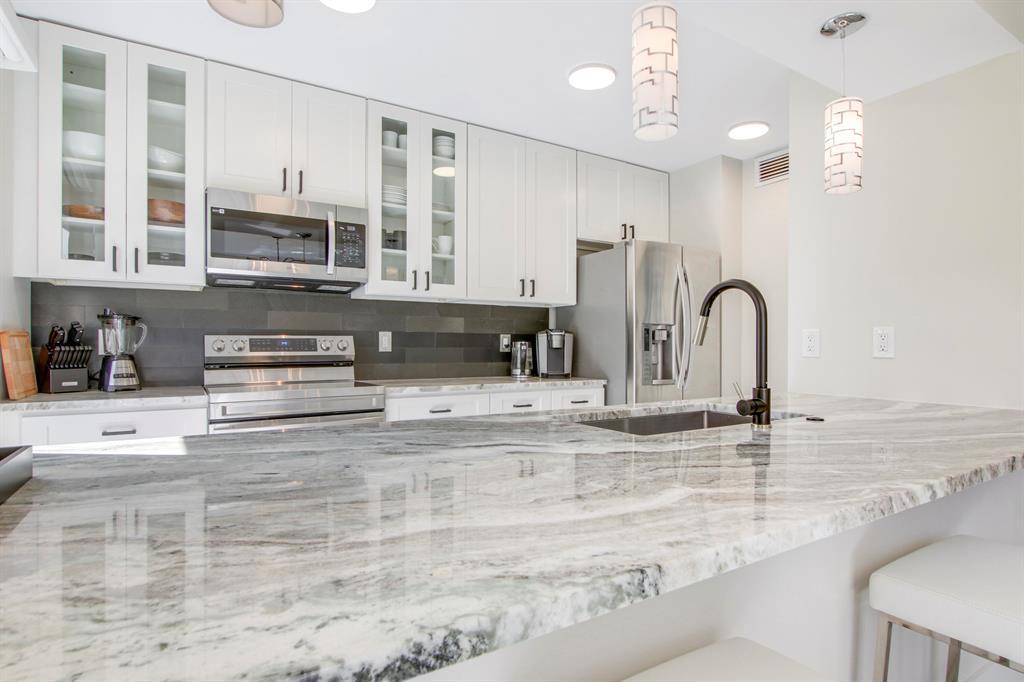 512 Brackenwood Place