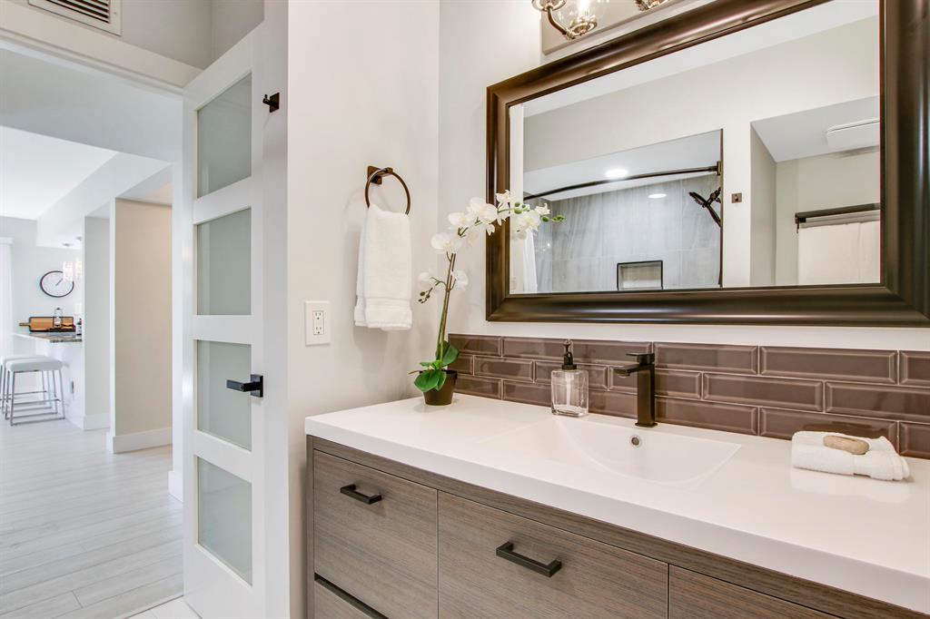 512 Brackenwood Place