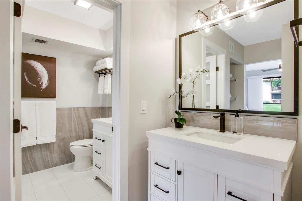 512 Brackenwood Place