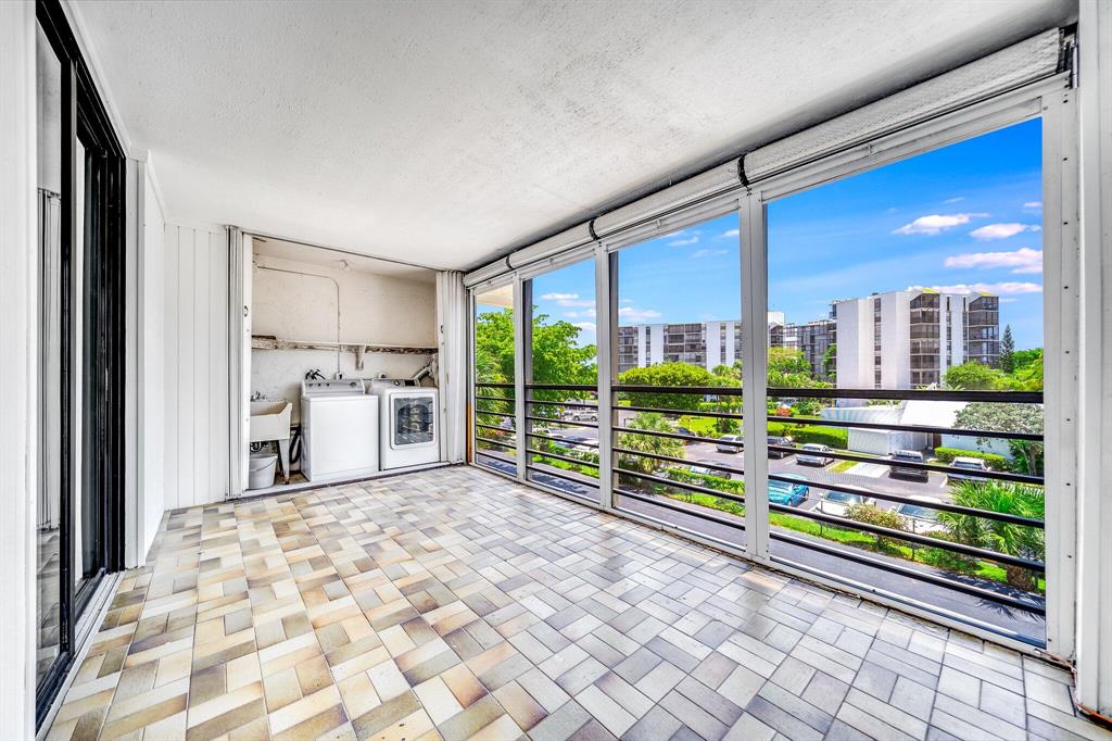 20441 NE 30th Avenue Unit: 312-9