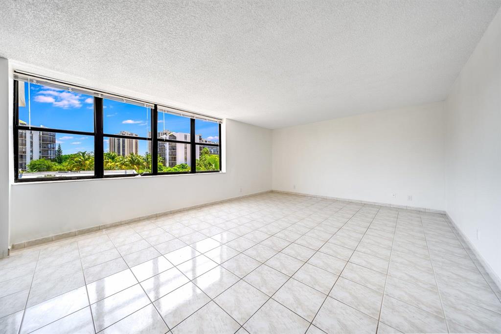 20441 NE 30th Avenue Unit: 312-9