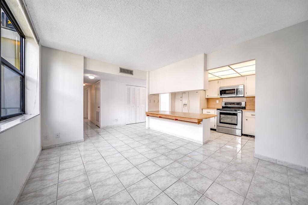 20441 NE 30th Avenue Unit: 312-9