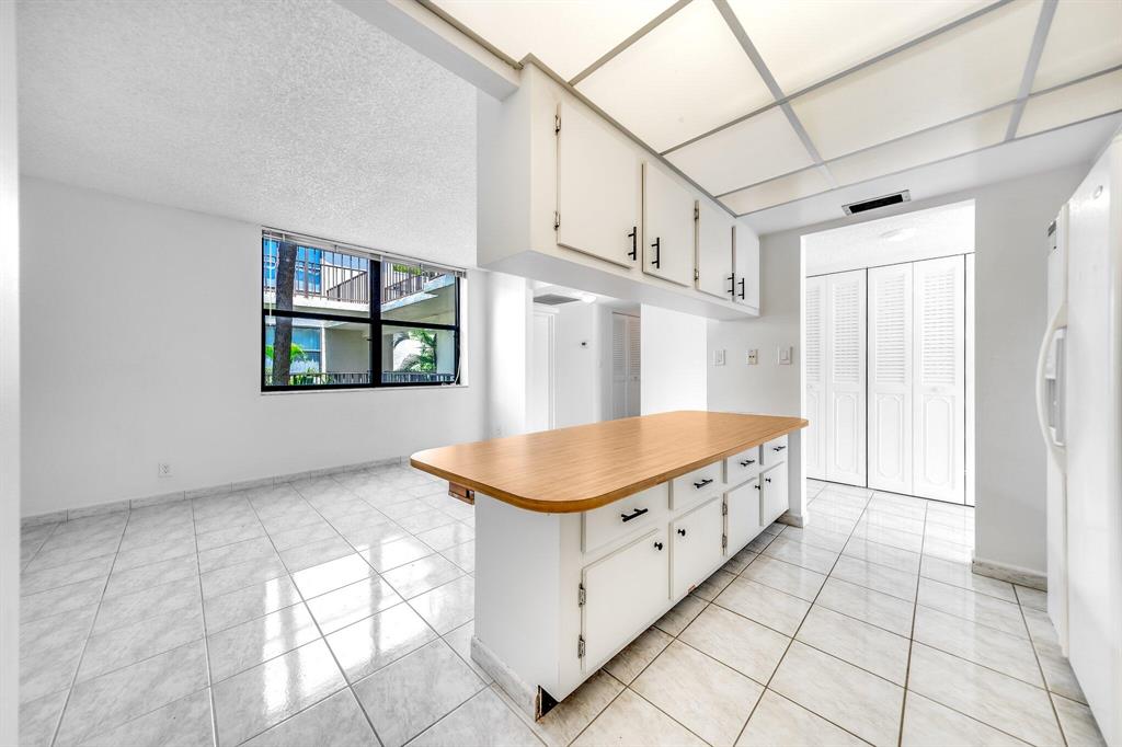 20441 NE 30th Avenue Unit: 312-9