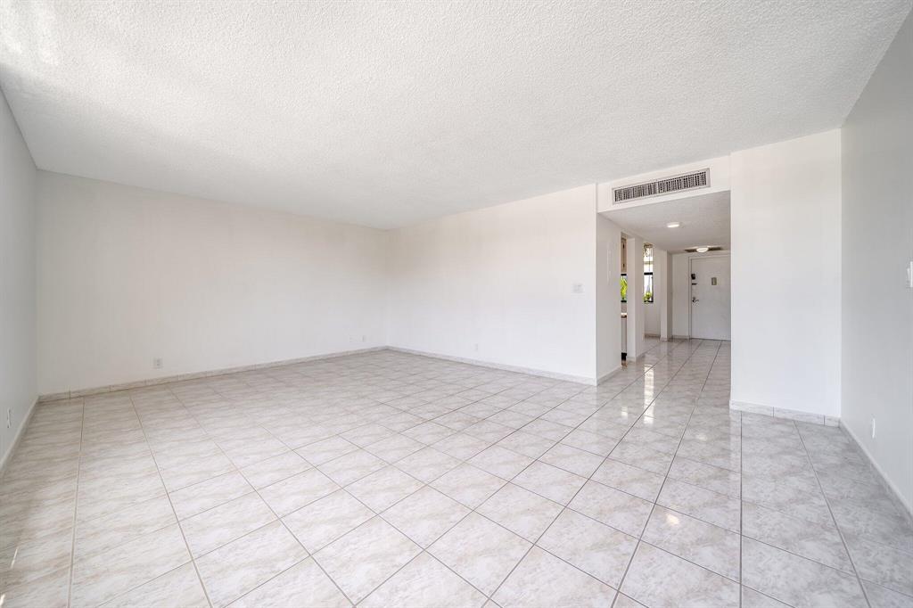 20441 NE 30th Avenue Unit: 312-9