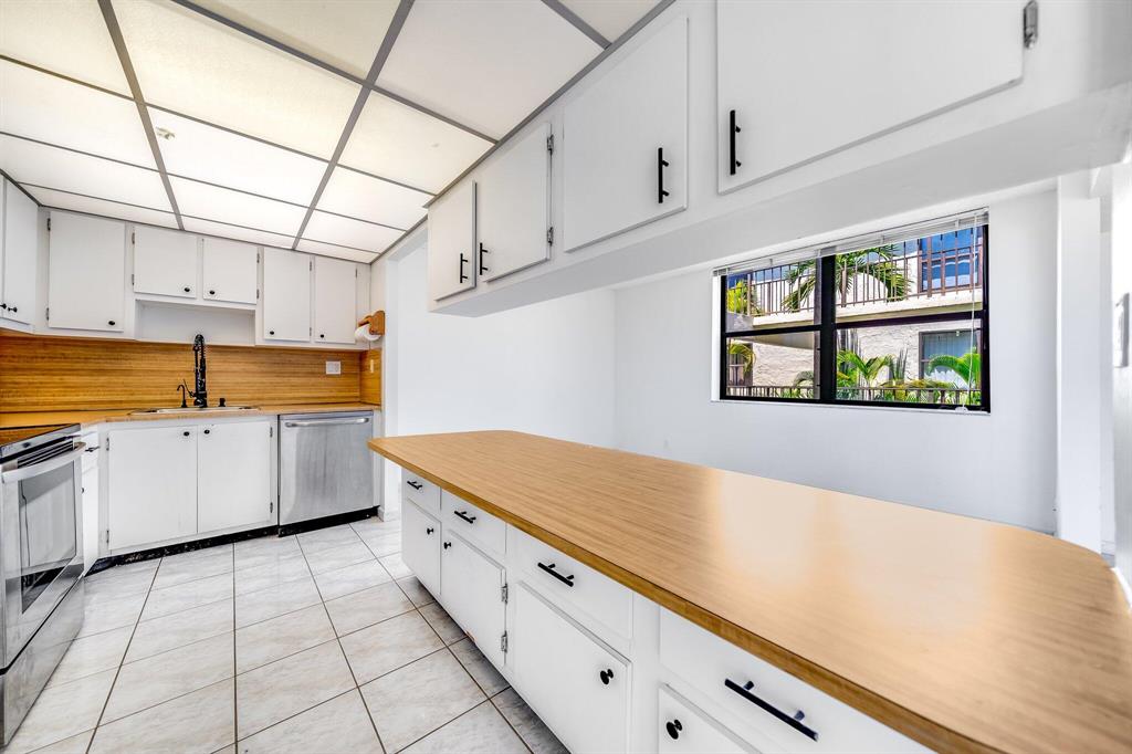 20441 NE 30th Avenue Unit: 312-9