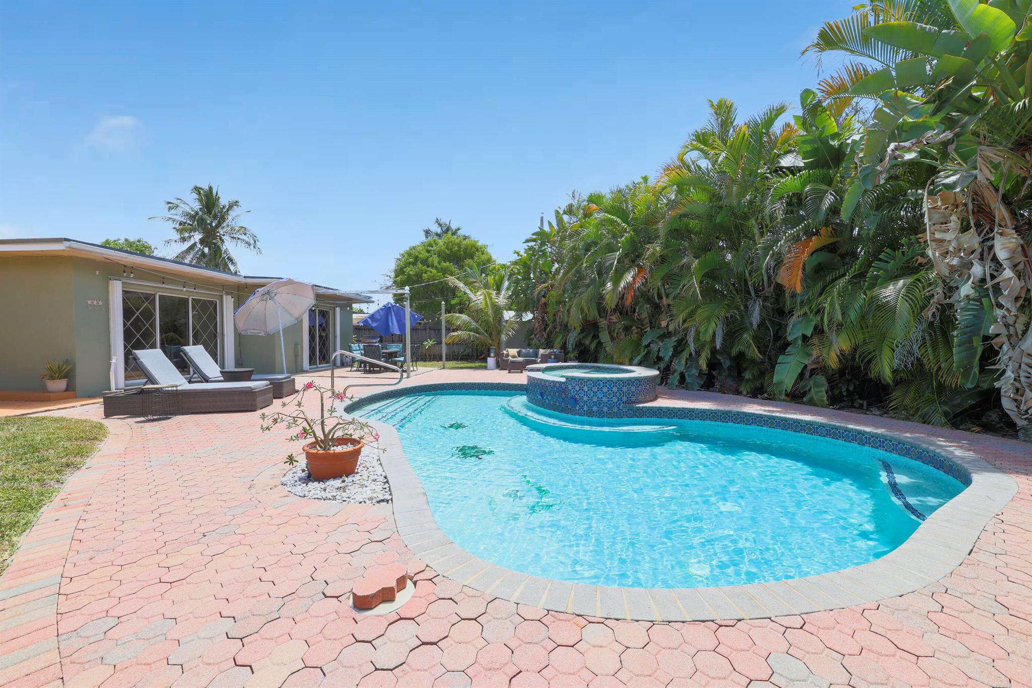 342 SW 14th Street