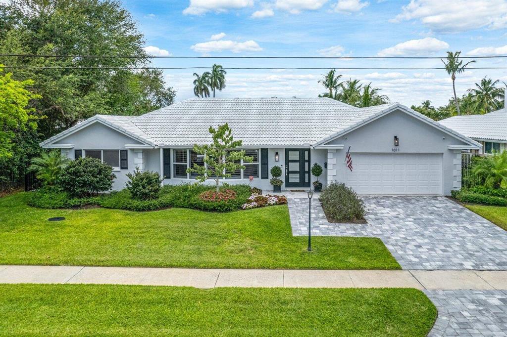 1011 SW Hickory