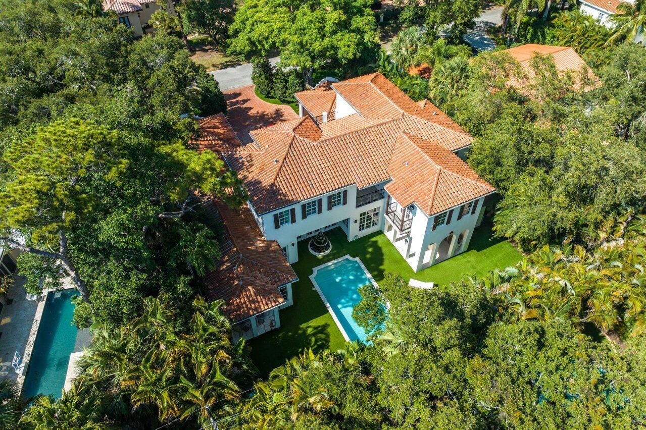 770 Alamanda Street