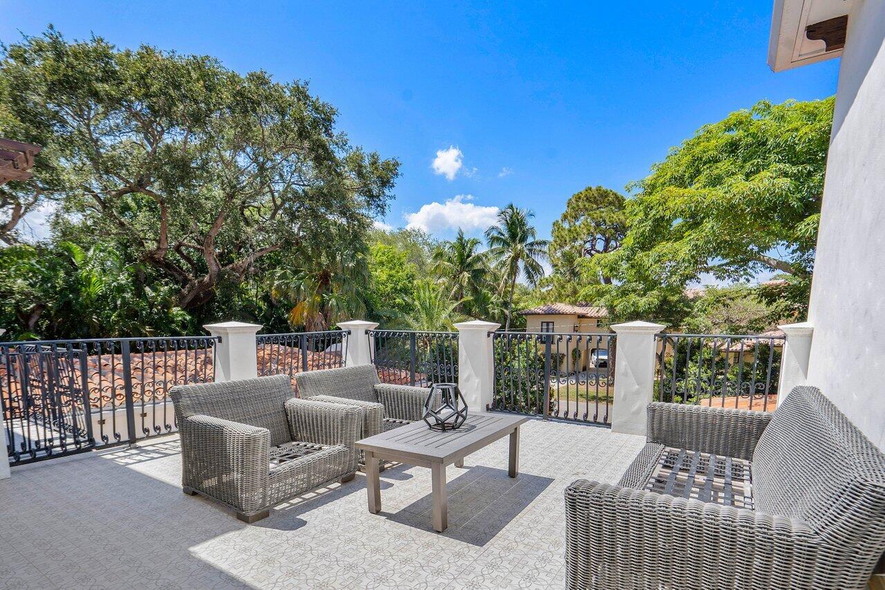 770 Alamanda Street