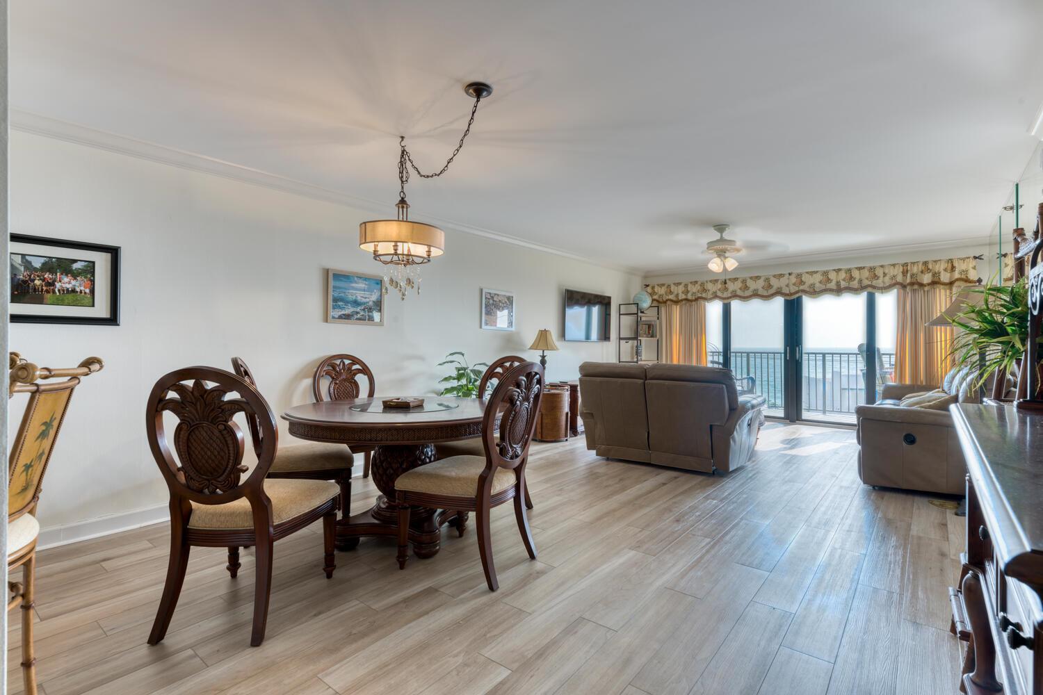 1055 Ocean Drive Unit: 403