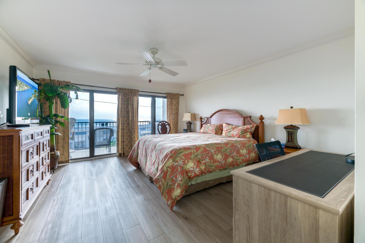 1055 Ocean Drive Unit: 403