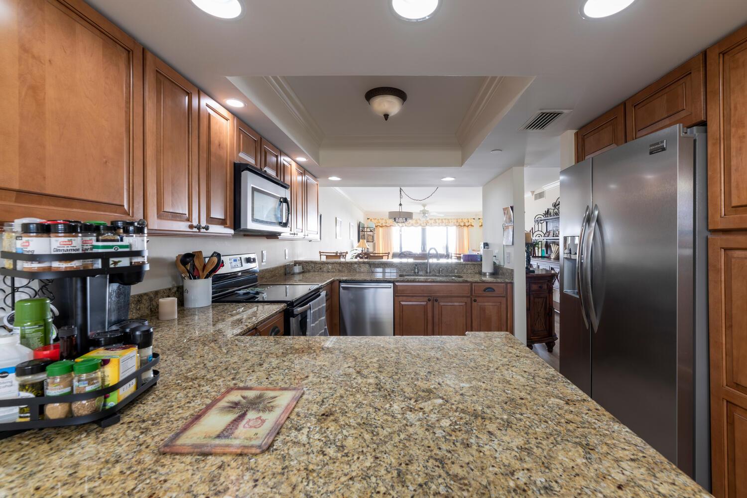 1055 Ocean Drive Unit: 403