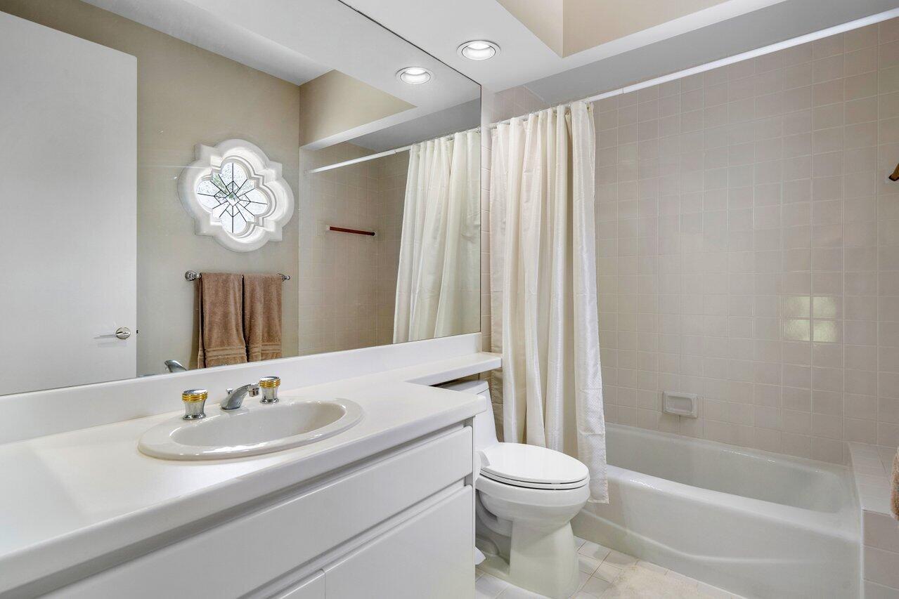 17437 Bridleway Trail