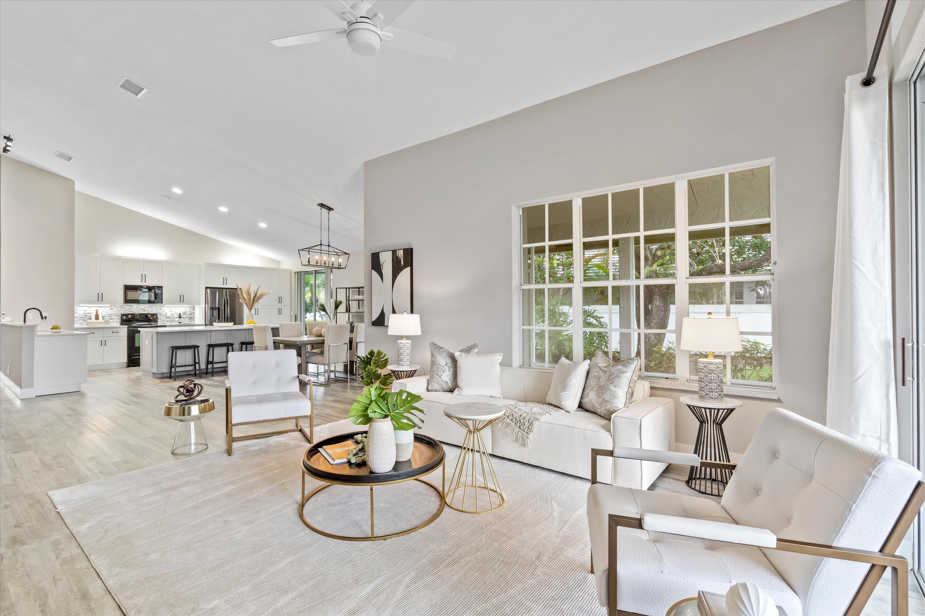 13870 Cross Pointe Court