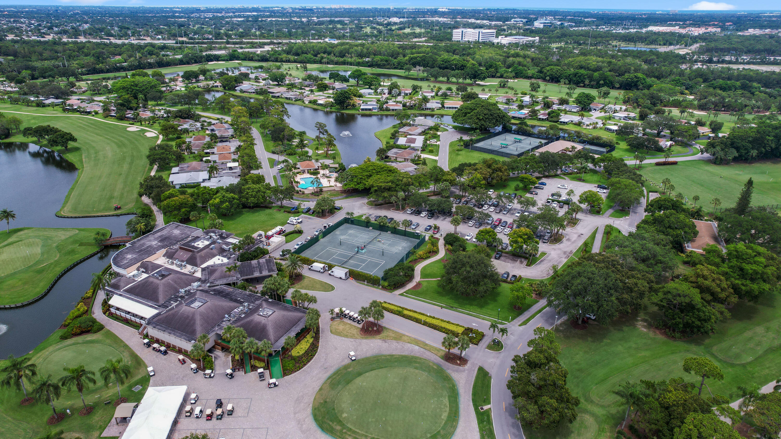 13870 Cross Pointe Court