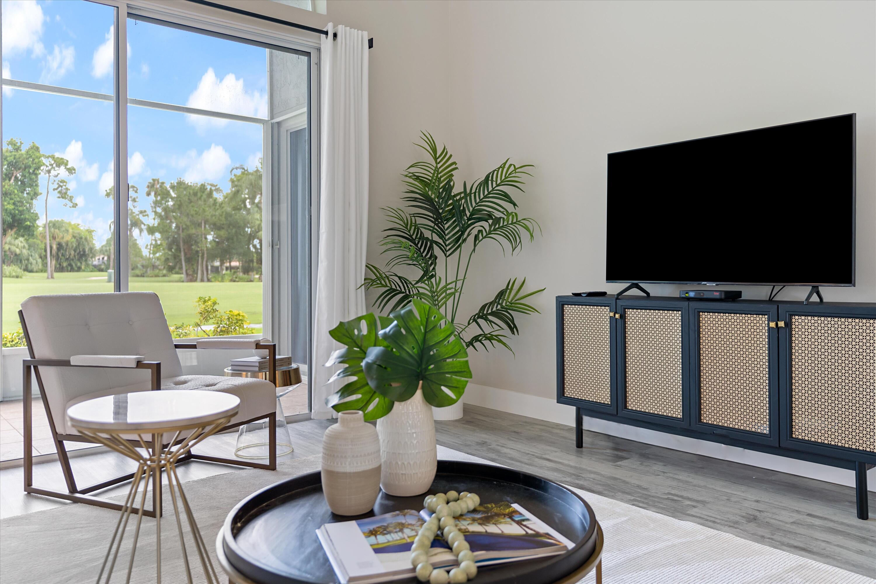 13870 Cross Pointe Court