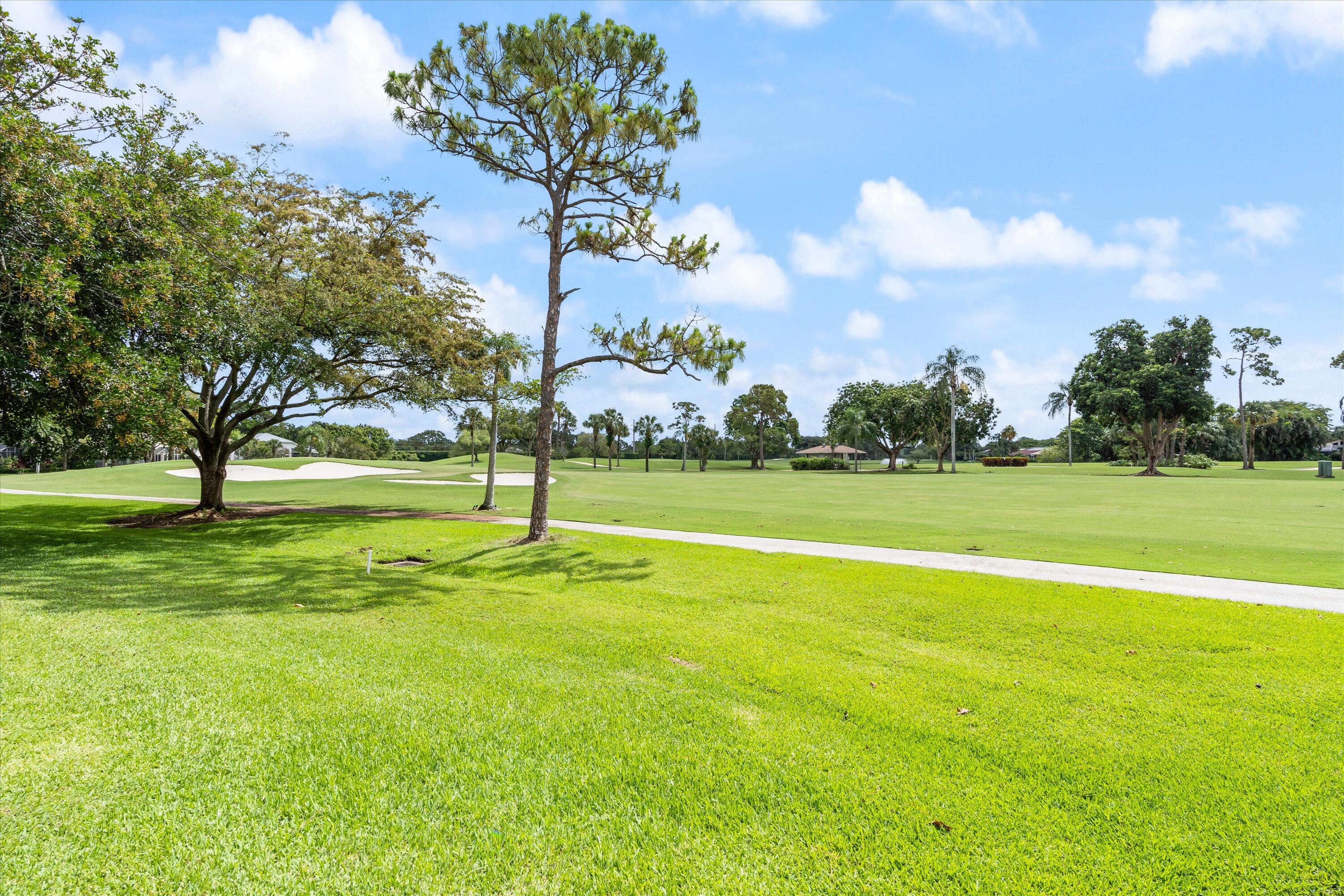 13870 Cross Pointe Court