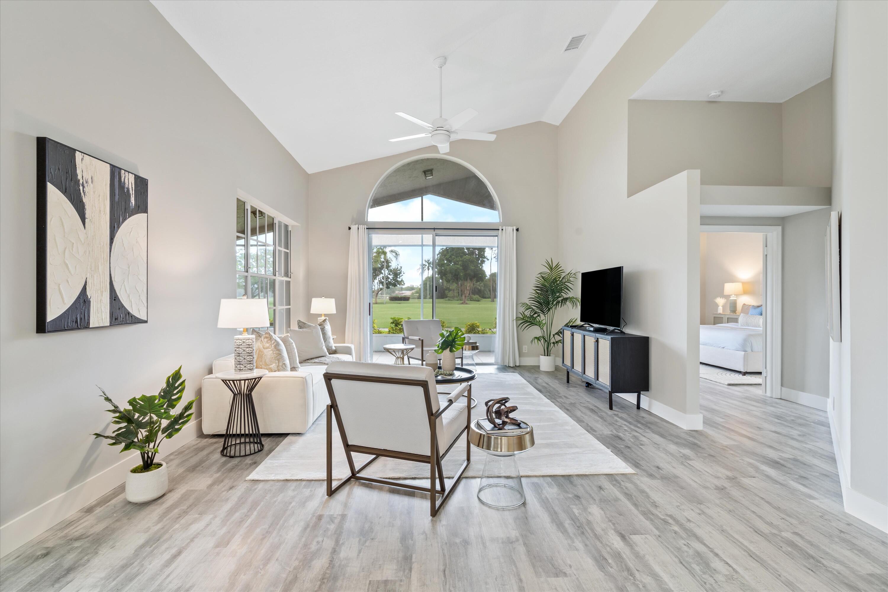 13870 Cross Pointe Court