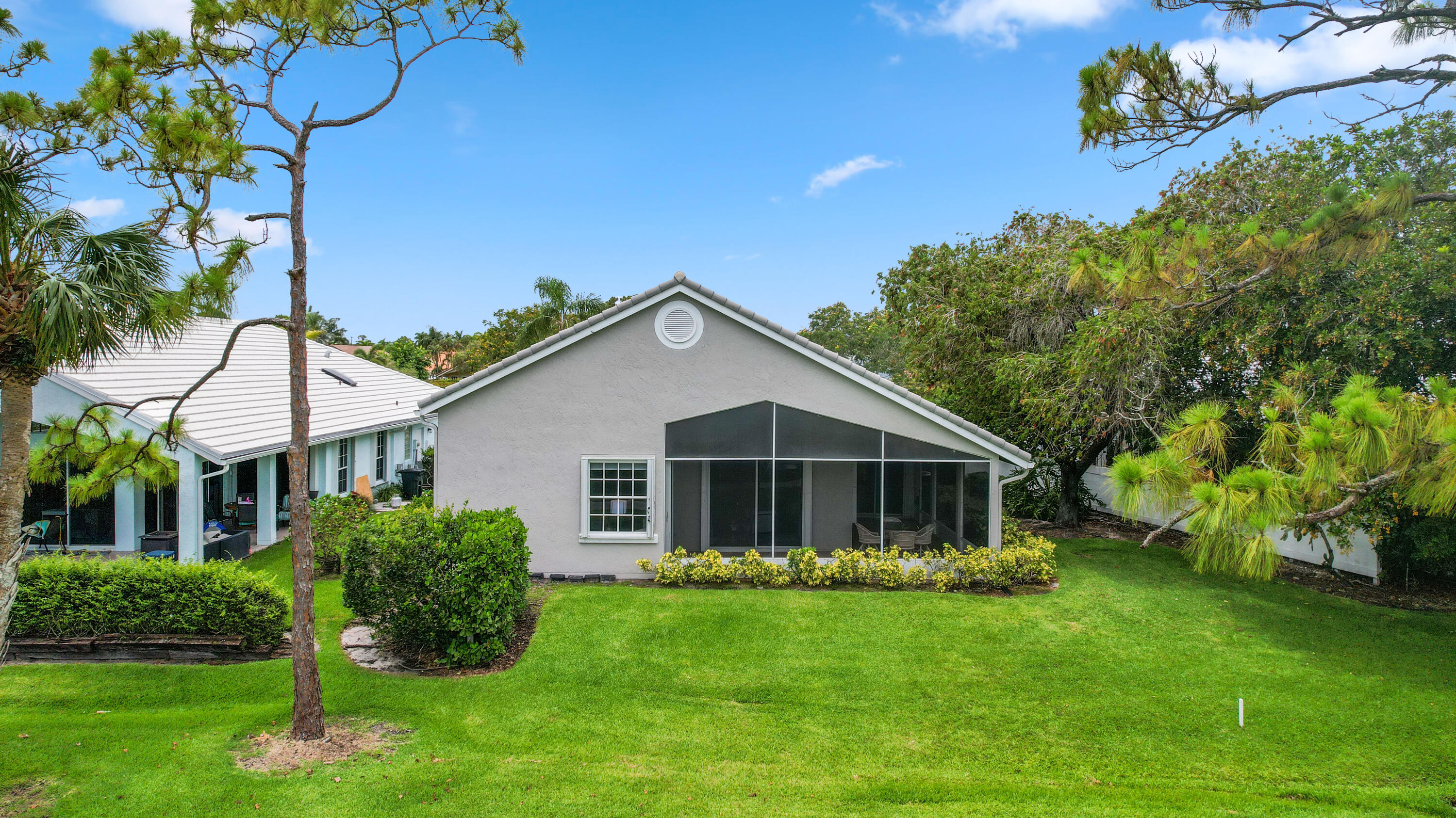 13870 Cross Pointe Court