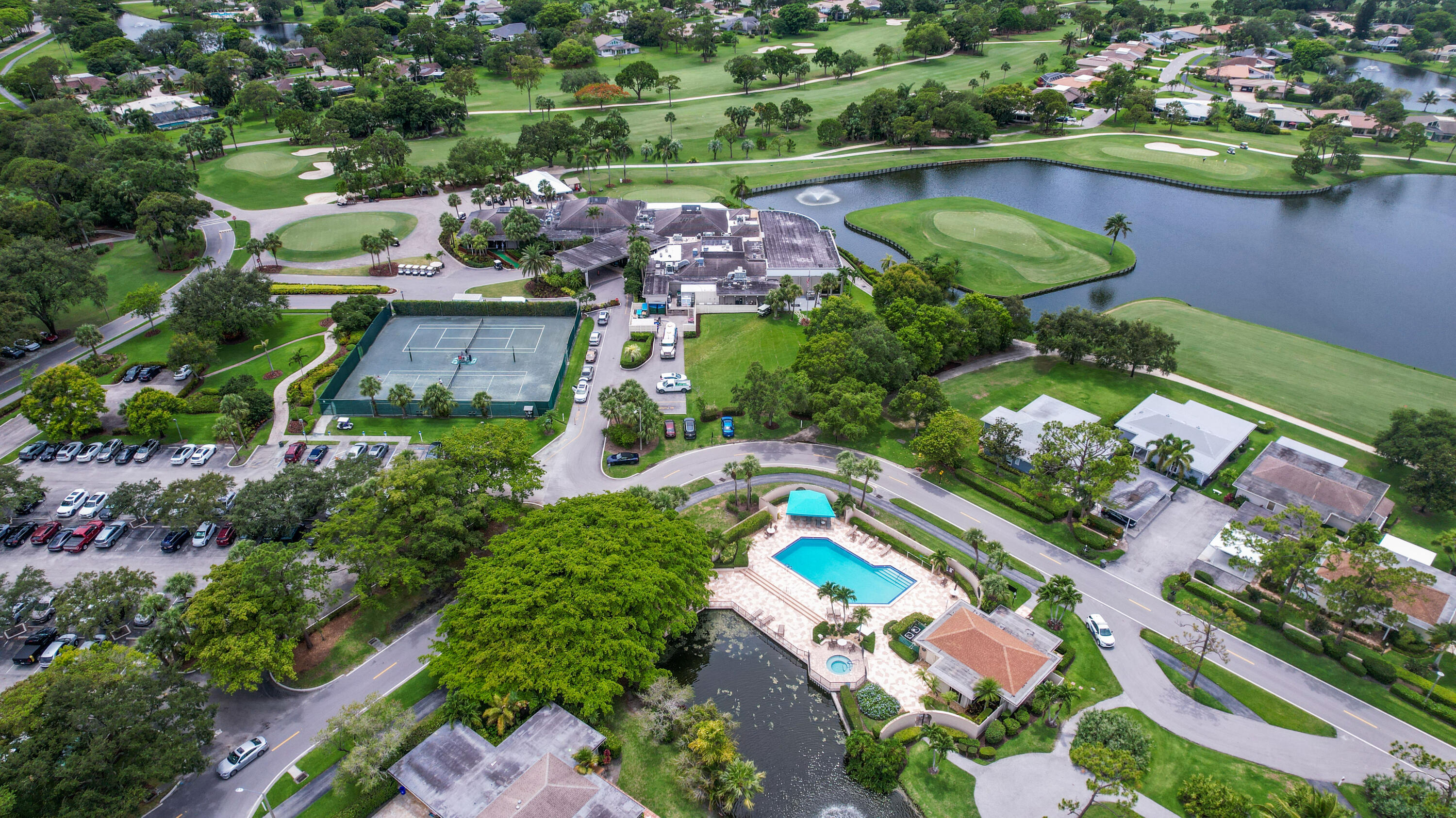 13870 Cross Pointe Court