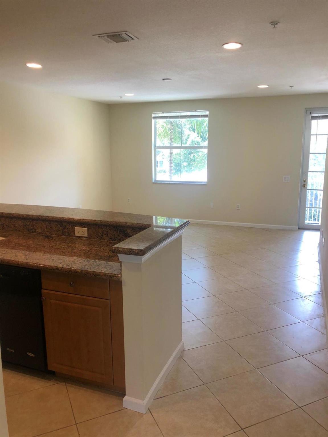 1425 Via De Pepi Unit: 1425