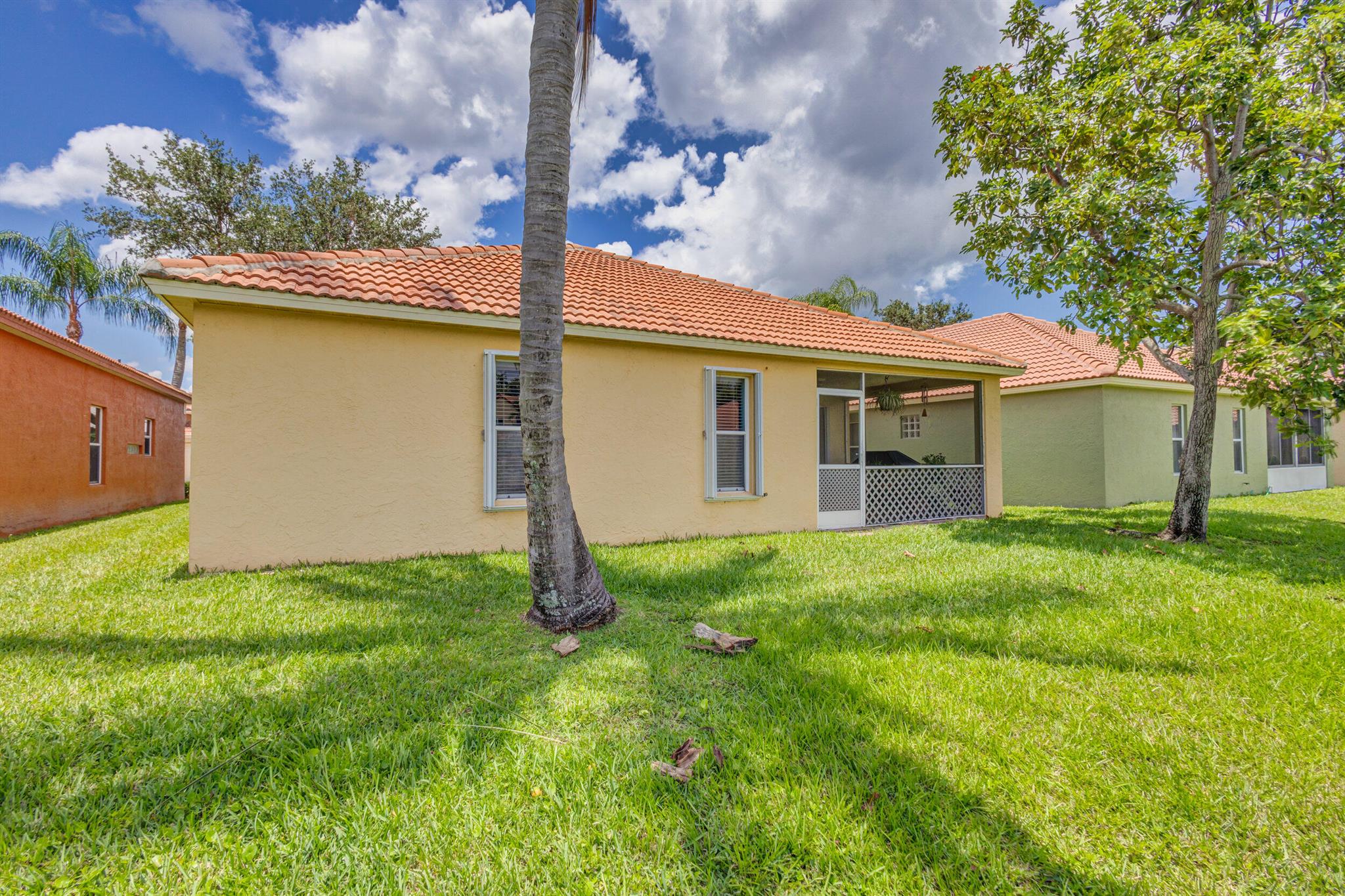 5015 Elpine Way
