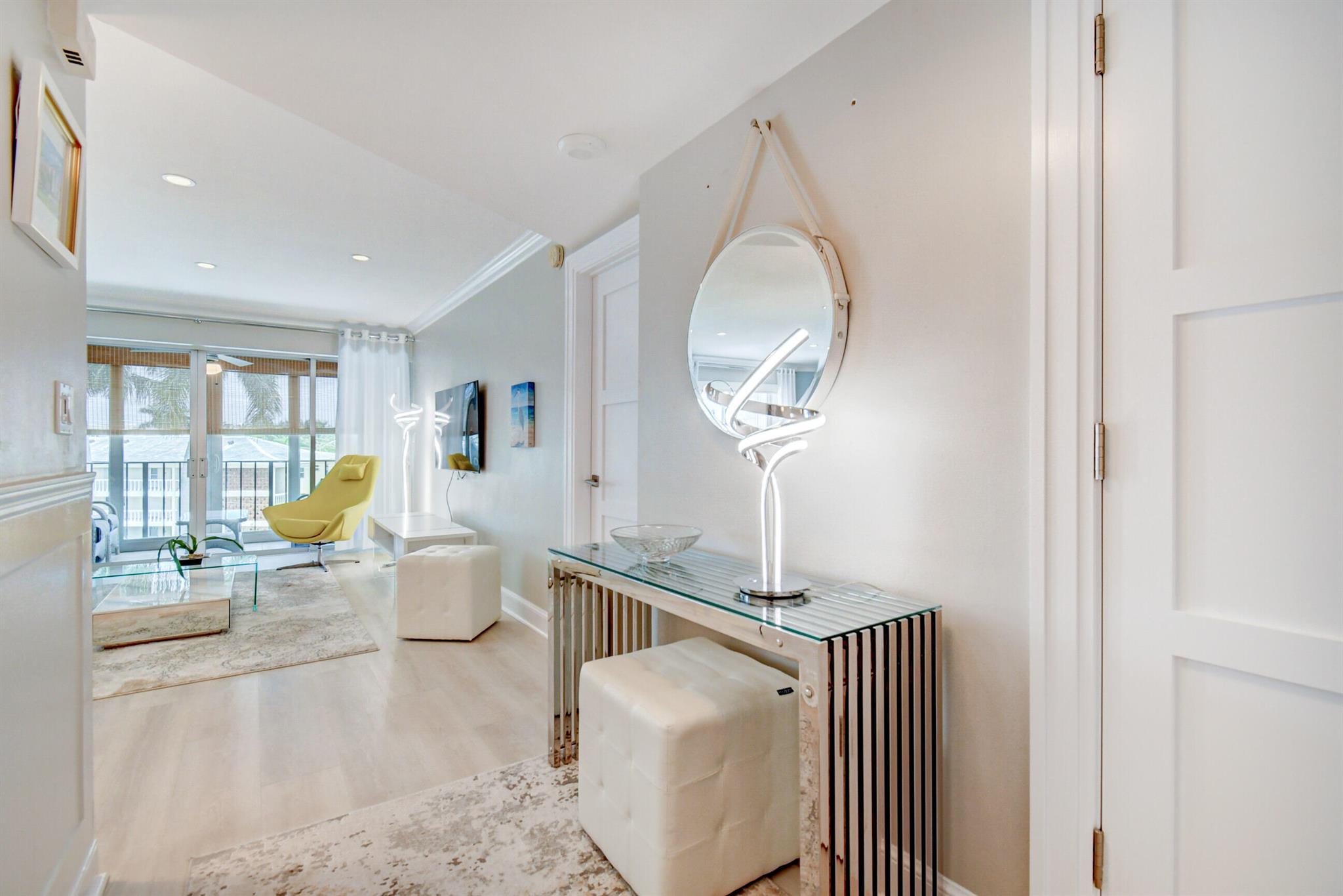 86 Macfarlane Drive Unit: 4h