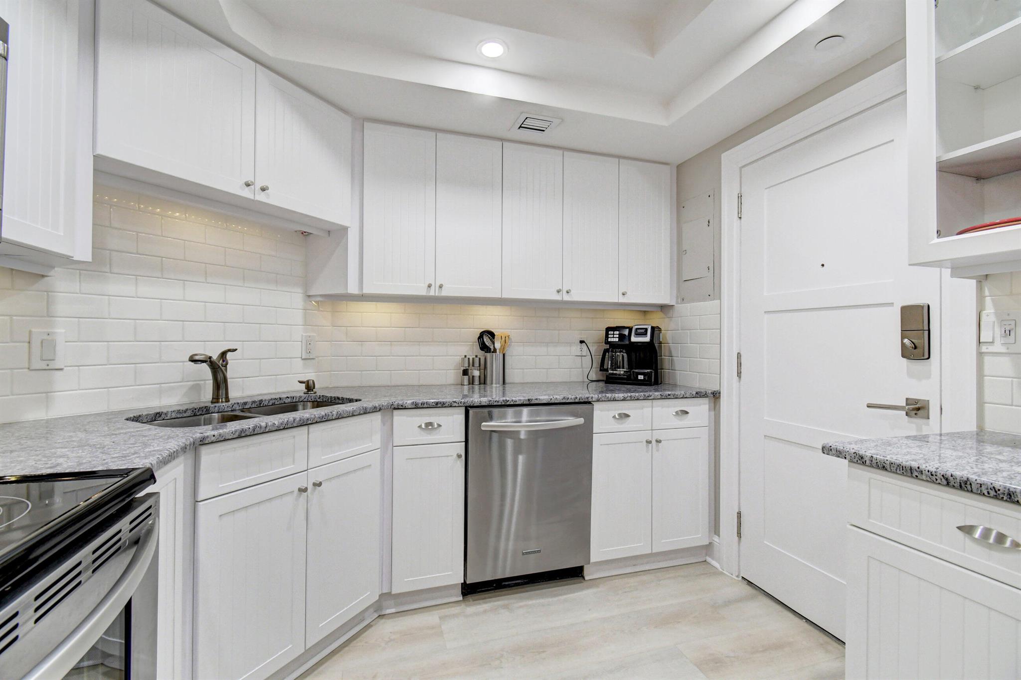 86 Macfarlane Drive Unit: 4h