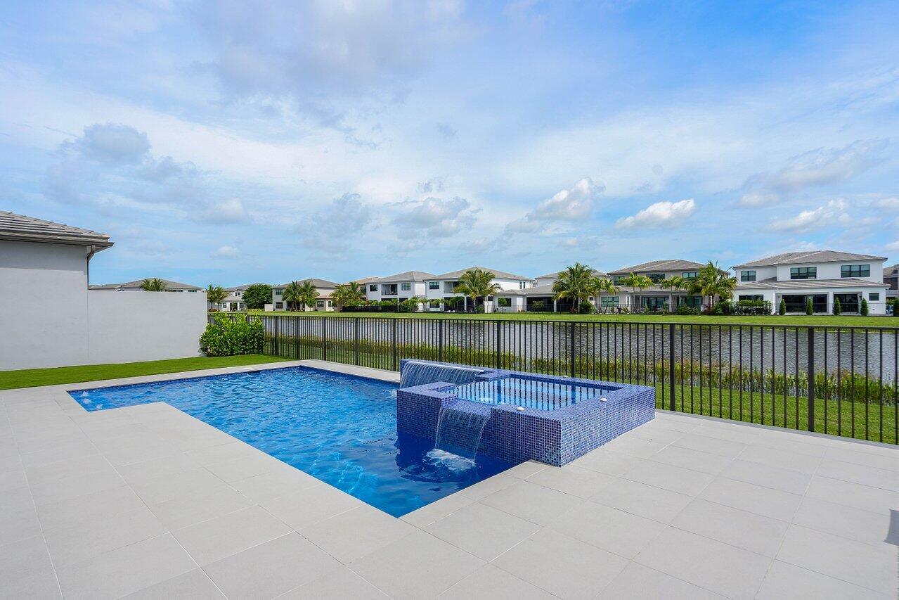 17142 Wandering Wave Avenue