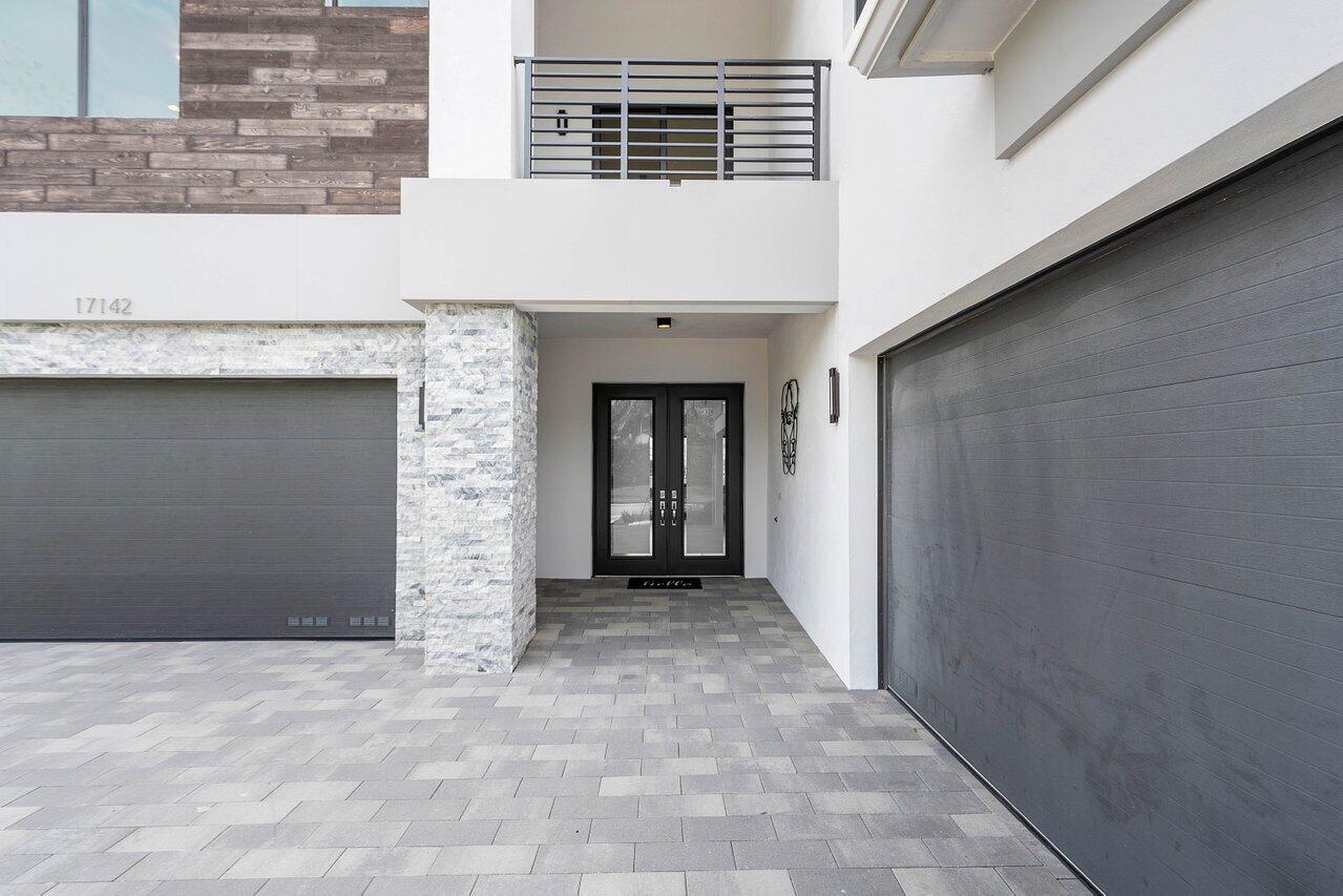 17142 Wandering Wave Avenue