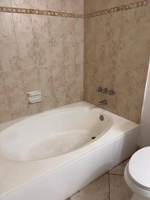 208 Wimbledon Lake Drive Unit: 208