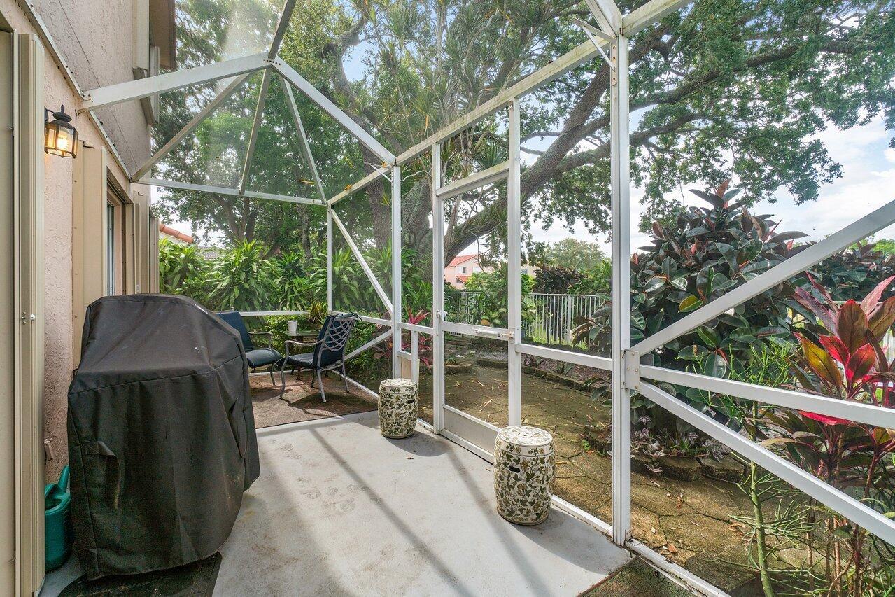 10380 Sunstream Lane