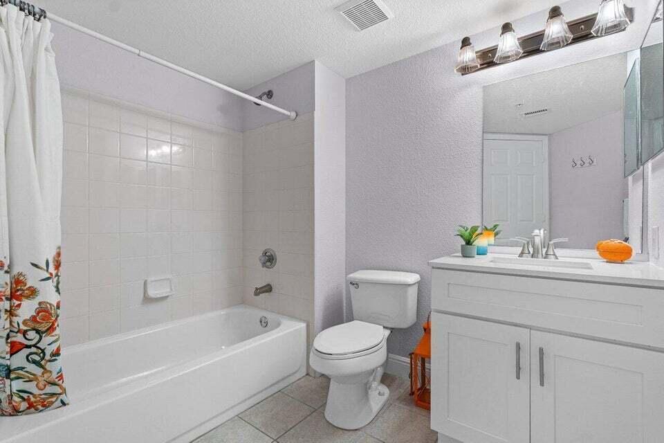 15065 Michelangelo Boulevard Unit: 206