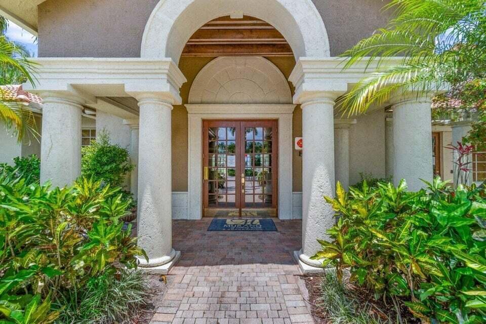 15065 Michelangelo Boulevard Unit: 206