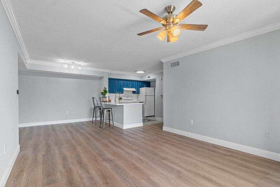 15065 Michelangelo Boulevard Unit: 206