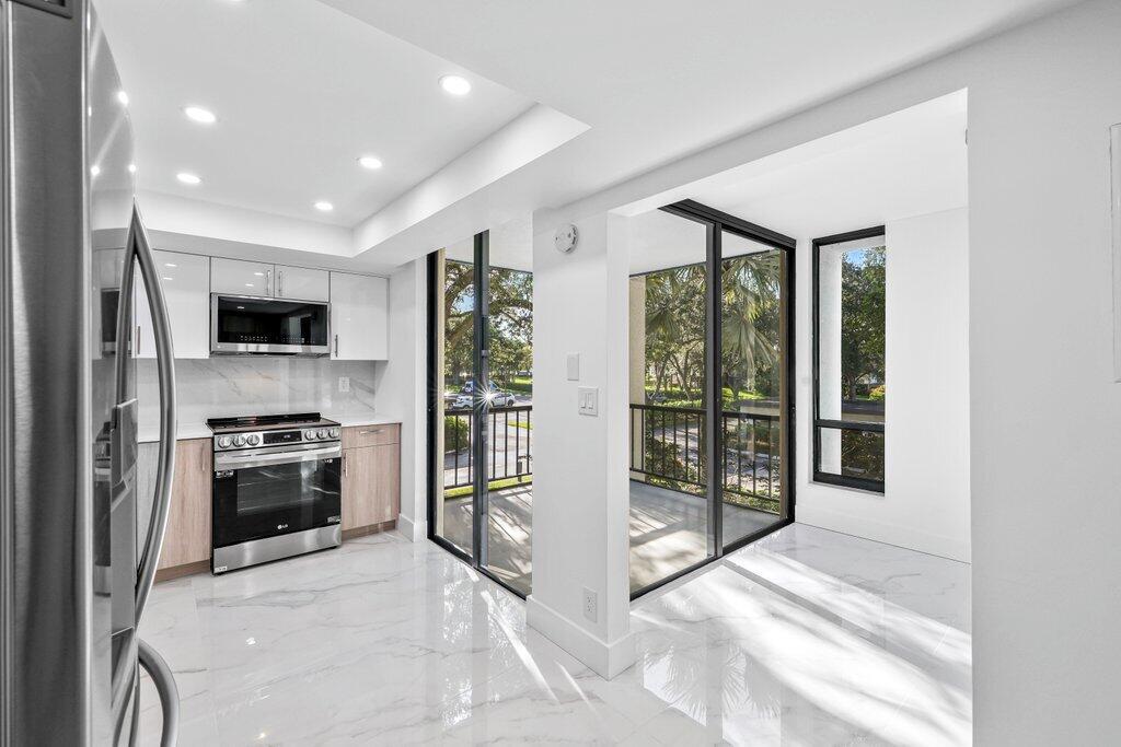 7754 Lakeside Boulevard Unit: 424